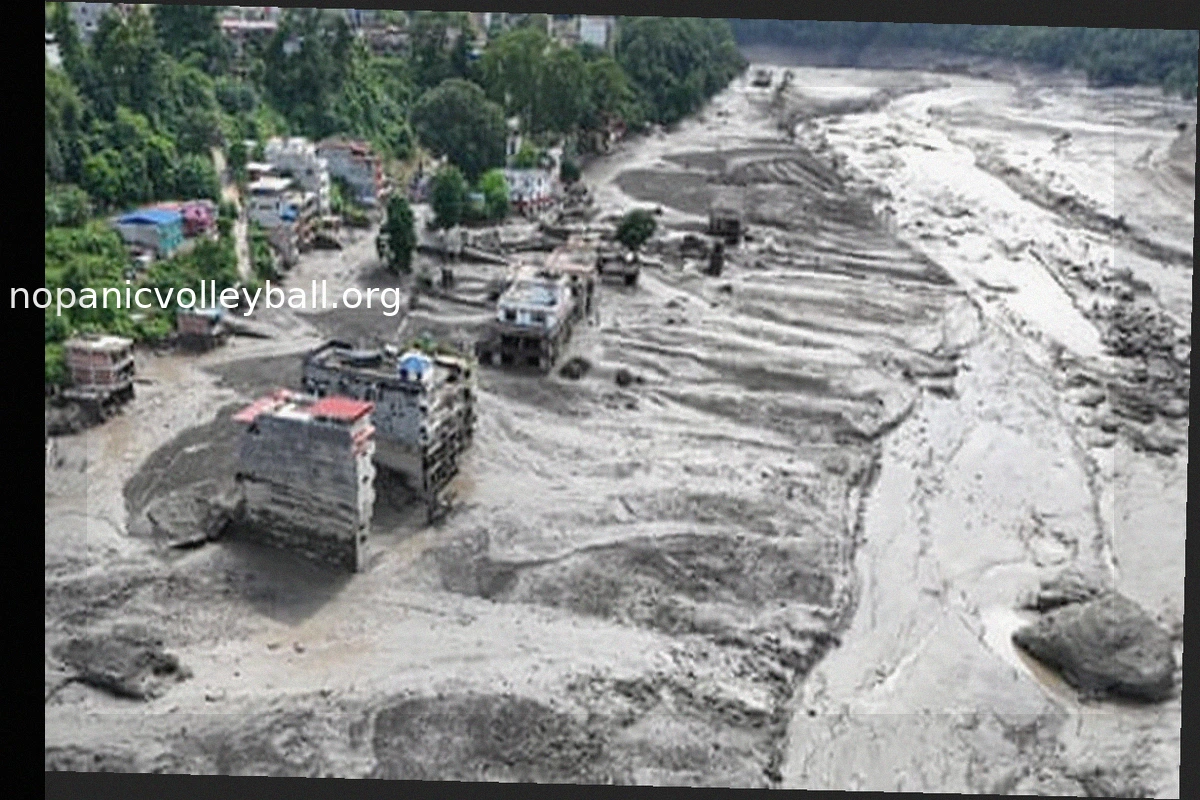 Dozens of Australians Feared Among Hundreds of Foreign Tourists Missing in Nepal Flash Floods
